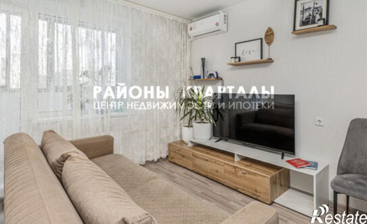 3-комн квартира улица Дмитрия Неаполитанова, 30