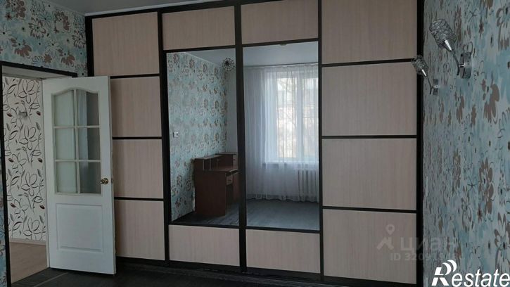 4-комн квартира ул Российская, 32,  д. 32