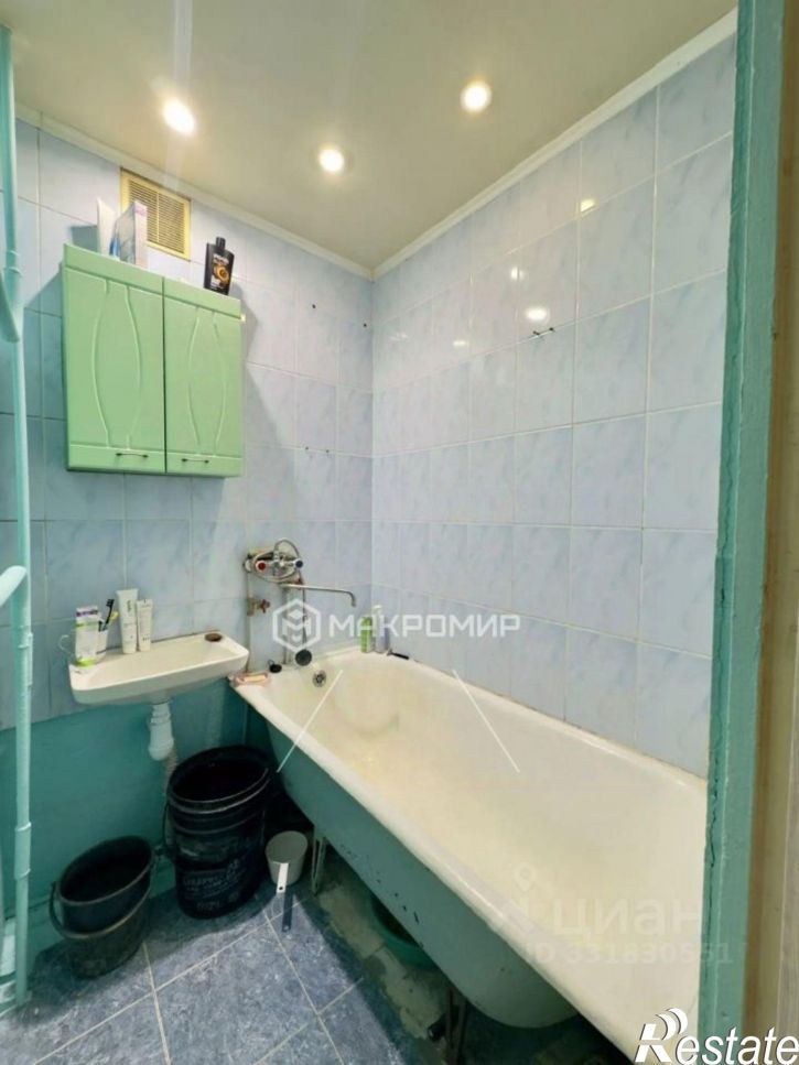 2-комн квартира ул Лазурная, 8А,  д. 8А