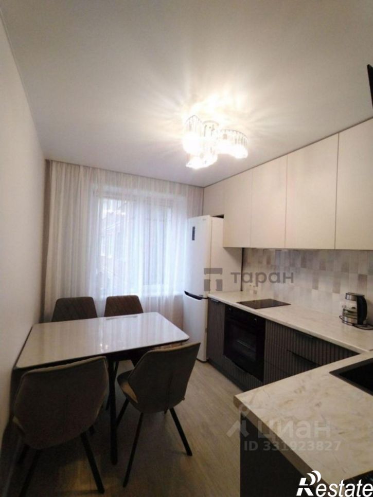 4-комн квартира ул Нахимова, 2,  д. 2