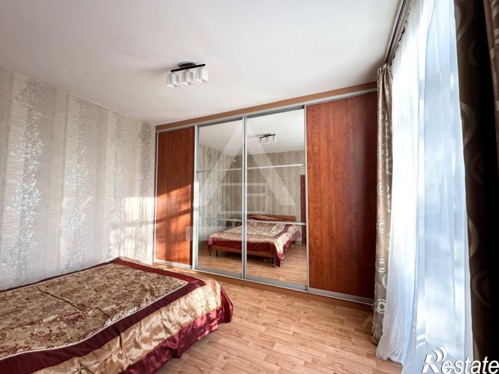 3-комн квартира Театральный пер, 16,  д. 16