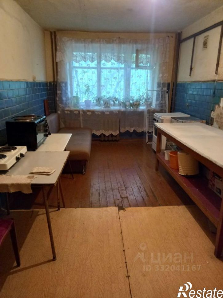 Комната ул Верхнеуральская, 12,  д. 12