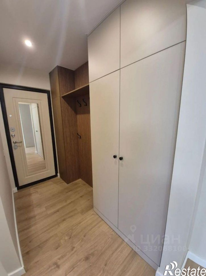 2-комн квартира пр-кт Победы, 346,  д. 346