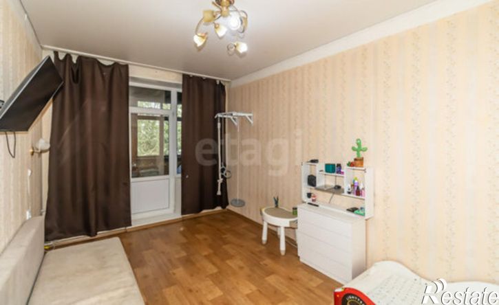 4-комн квартира ул Российская, 32,  д. 32