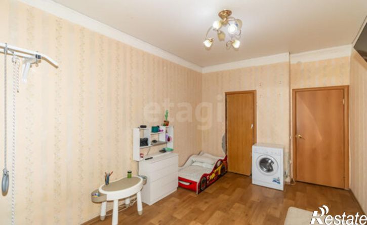 4-комн квартира ул Российская, 32,  д. 32