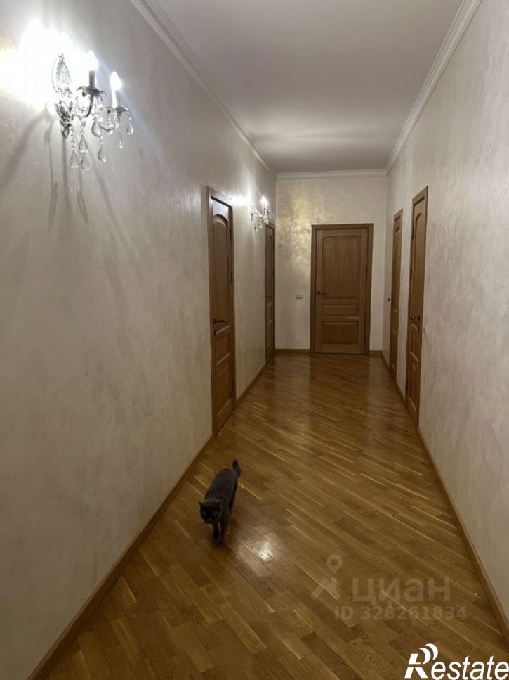 6-комн квартира ул Братьев Кашириных, 124,  д. 124