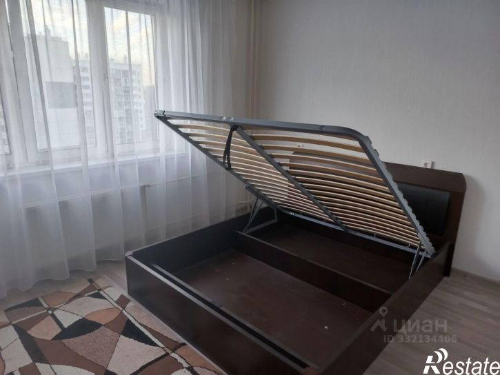 3-комн квартира улица Дмитрия Неаполитанова, 30
