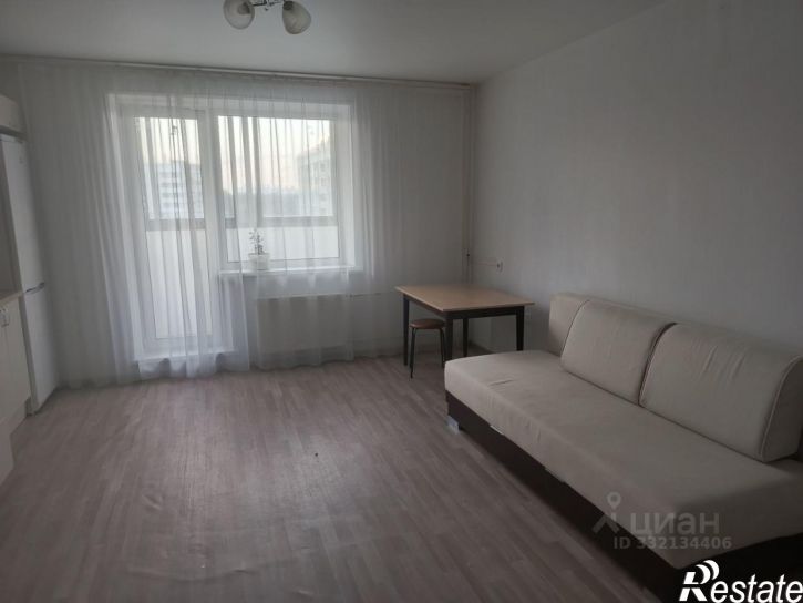 3-комн квартира улица Дмитрия Неаполитанова, 30