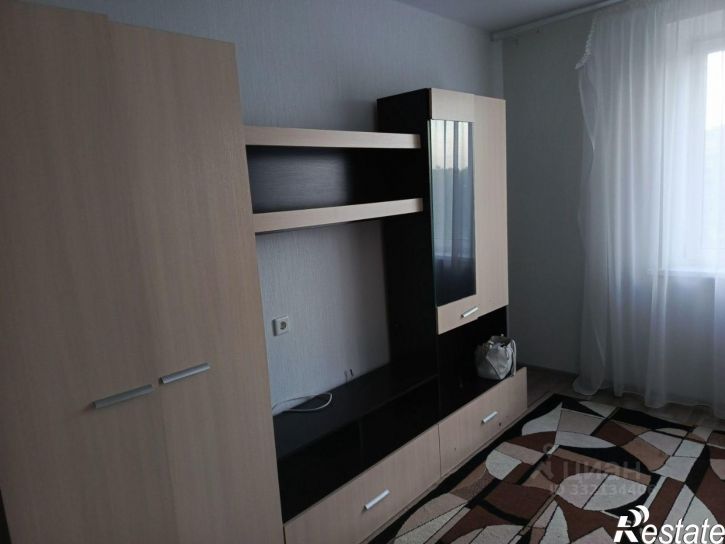 3-комн квартира улица Дмитрия Неаполитанова, 30