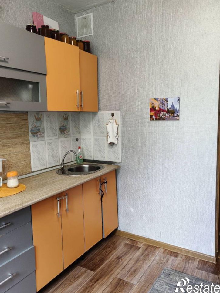 2-комн квартира пр-кт Победы, 335,  д. 335