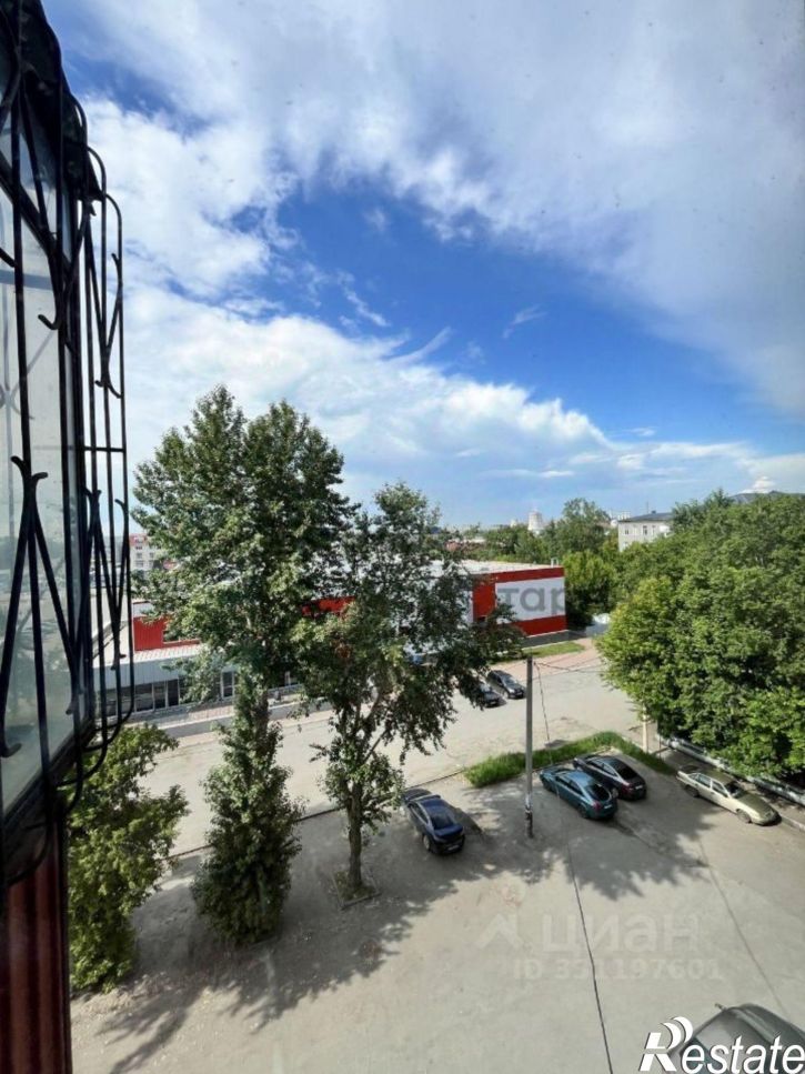 3-комн квартира ул Каслинская, 15,  д. 15