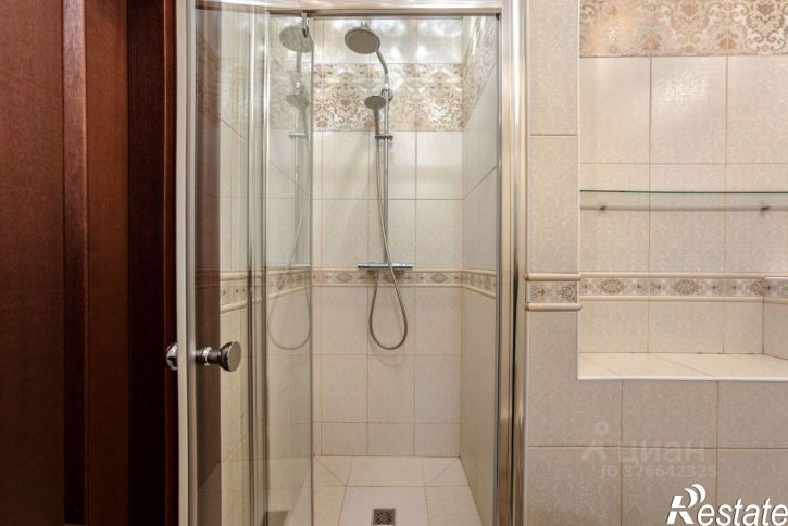 3-комн квартира ул Братьев Кашириных, 154,  д. 154