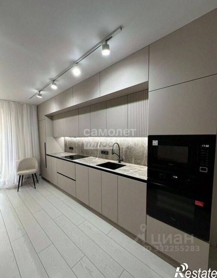 4-комн квартира ул Университетская Набережная, 103,  д. 103