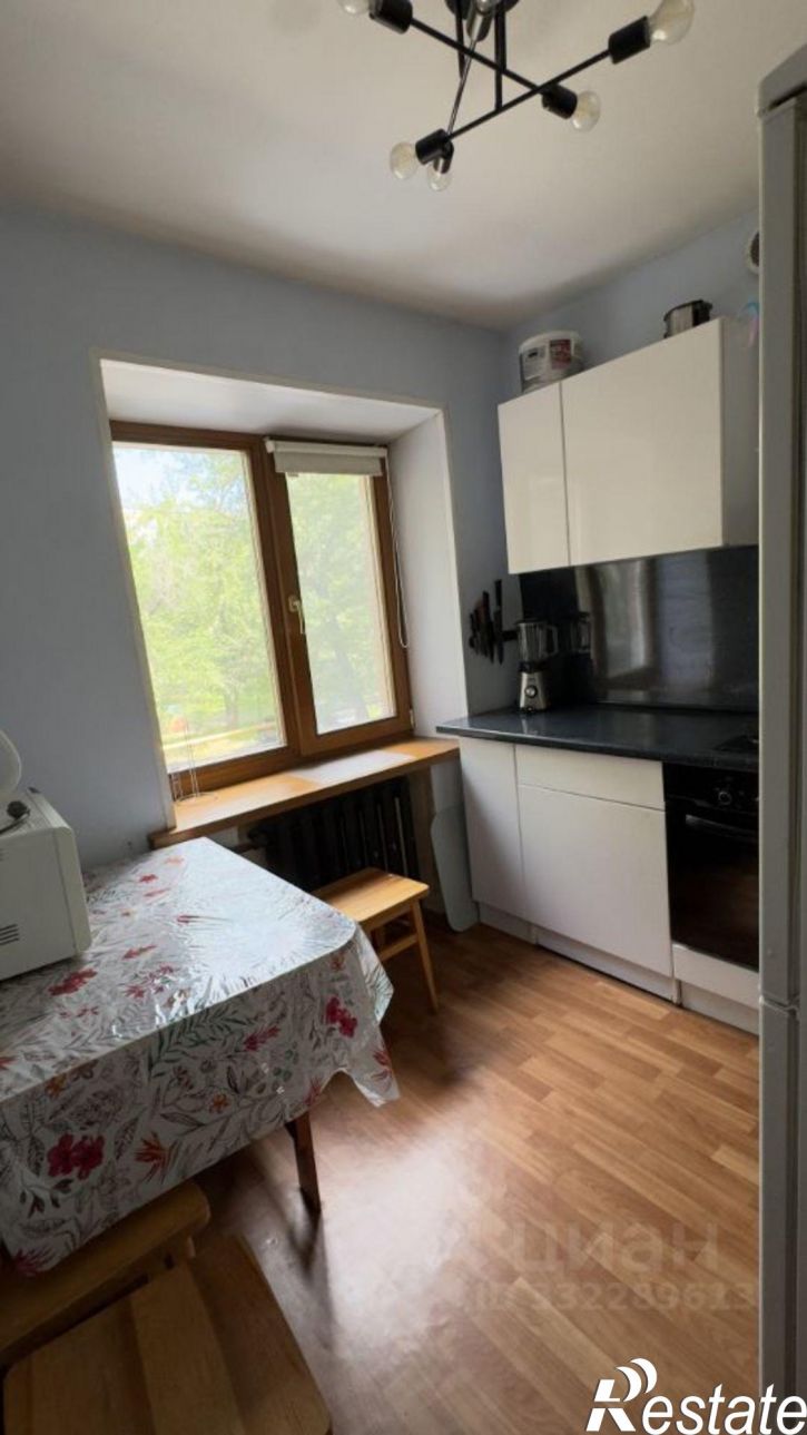 3-комн квартира ул 60-летия Октября, 10,  д. 10