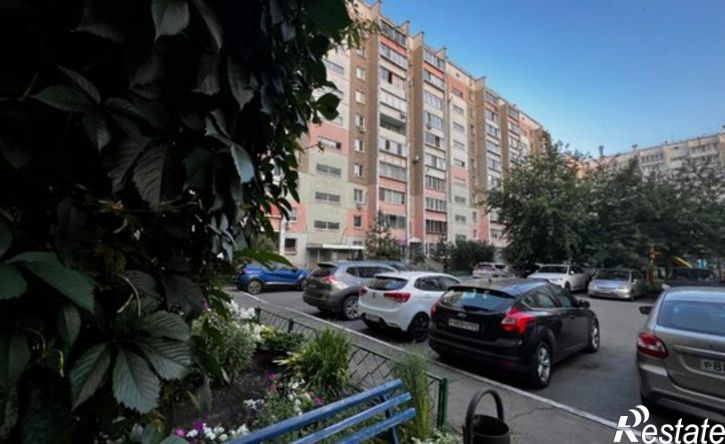 3-комн квартира ул Монакова, 31,  д. 31