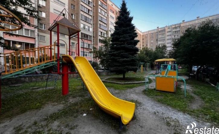 3-комн квартира ул Монакова, 31,  д. 31