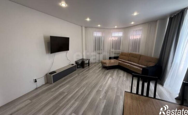 3-комн квартира ул Лазурная, 2,  д. 2