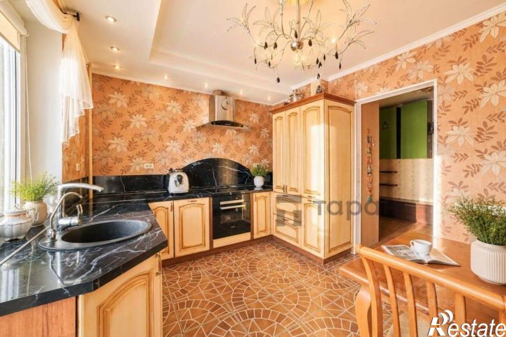3-комн квартира ул Зальцмана, 10,  д. 10
