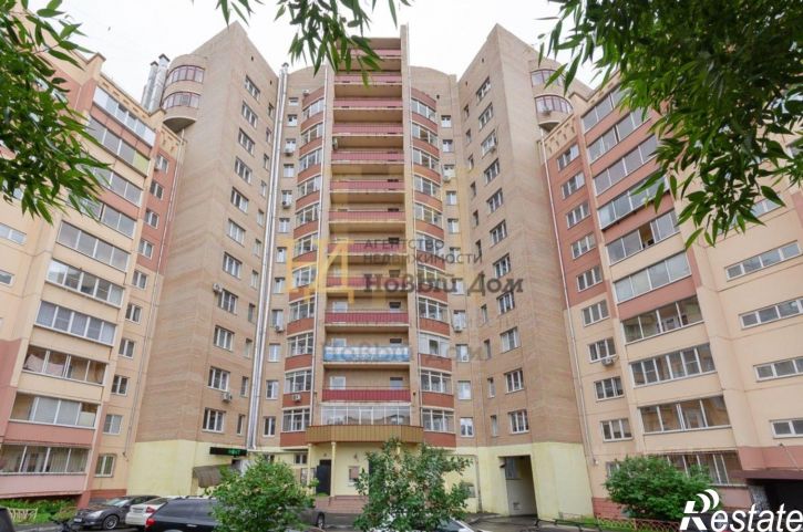 4-комн квартира пр-кт Победы, 238,  д. 238