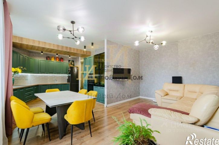 4-комн квартира пр-кт Победы, 238,  д. 238