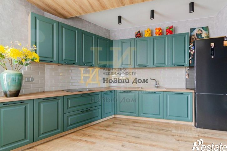 4-комн квартира пр-кт Победы, 238,  д. 238