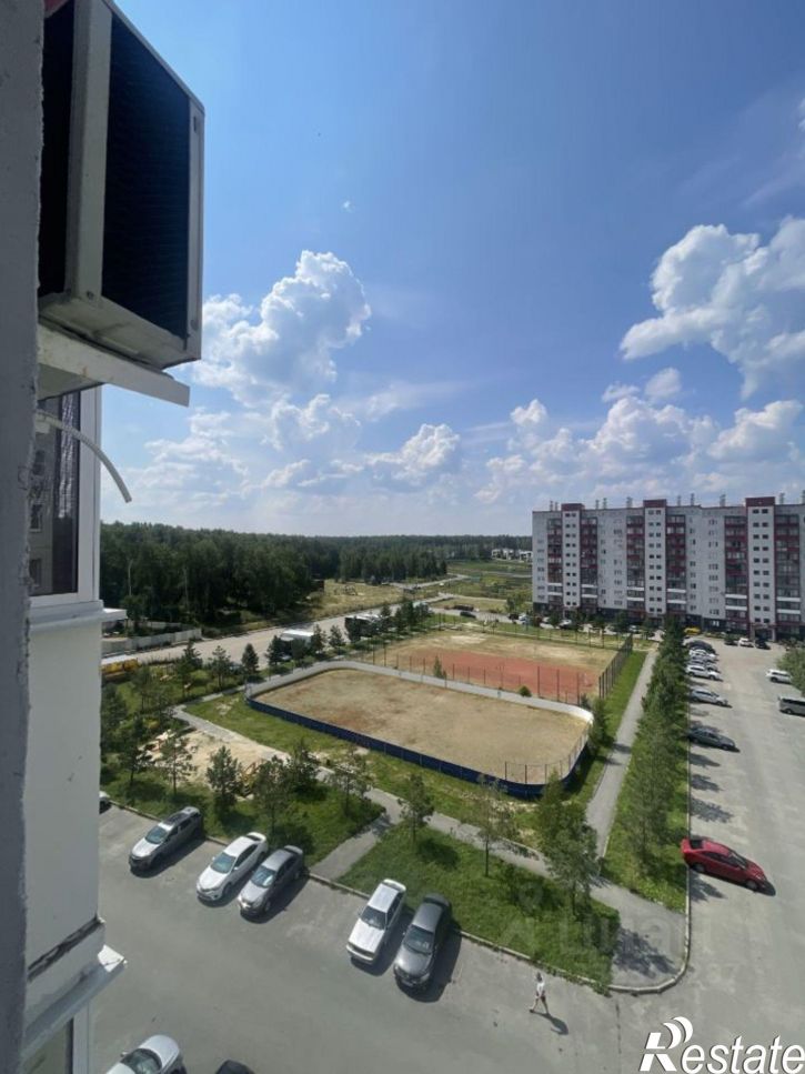 2-комн квартира ул Изумрудная, 1,  д. 1