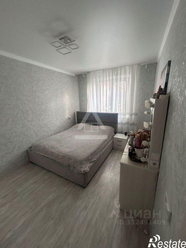 3-комн квартира ул Курчатова, 1,  д. 1