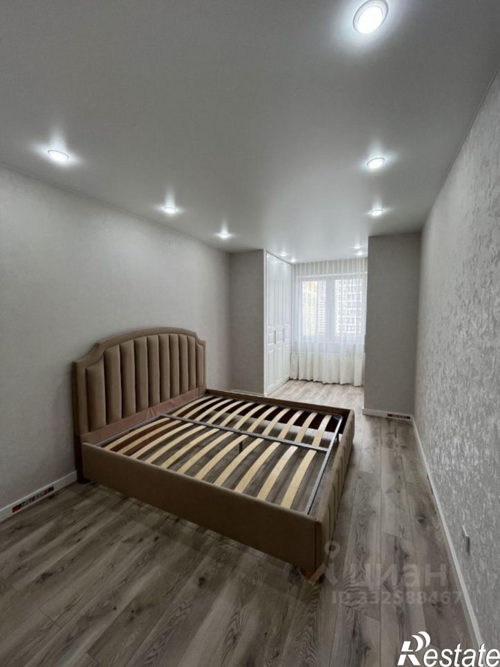 3-комн квартира ул Университетская Набережная, 109,  д. 109