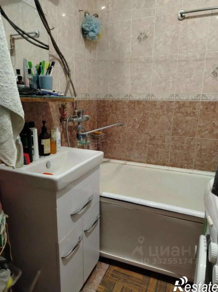 3-комн квартира ул Масленникова, 8Б,  д. 8Б