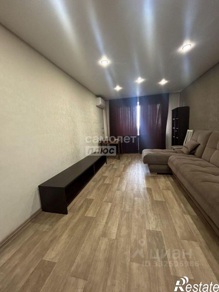 3-комн квартира пр-кт Победы, 113,  д. 113