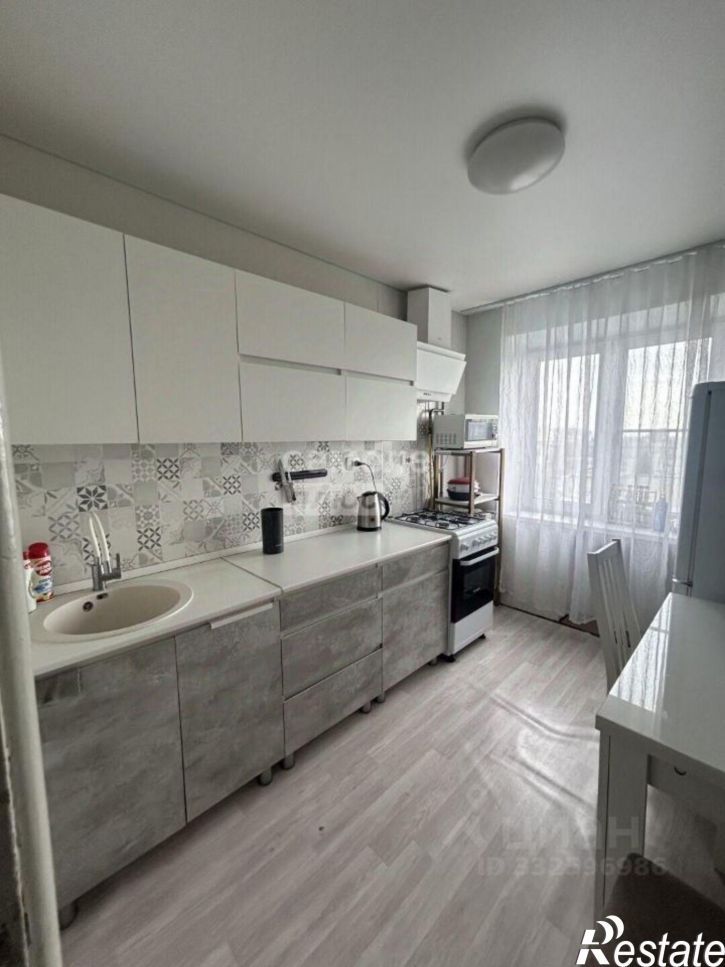 3-комн квартира пр-кт Победы, 113,  д. 113
