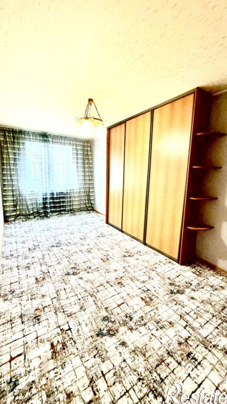 4-комн квартира ул Сулимова, 75А,  д. 75А
