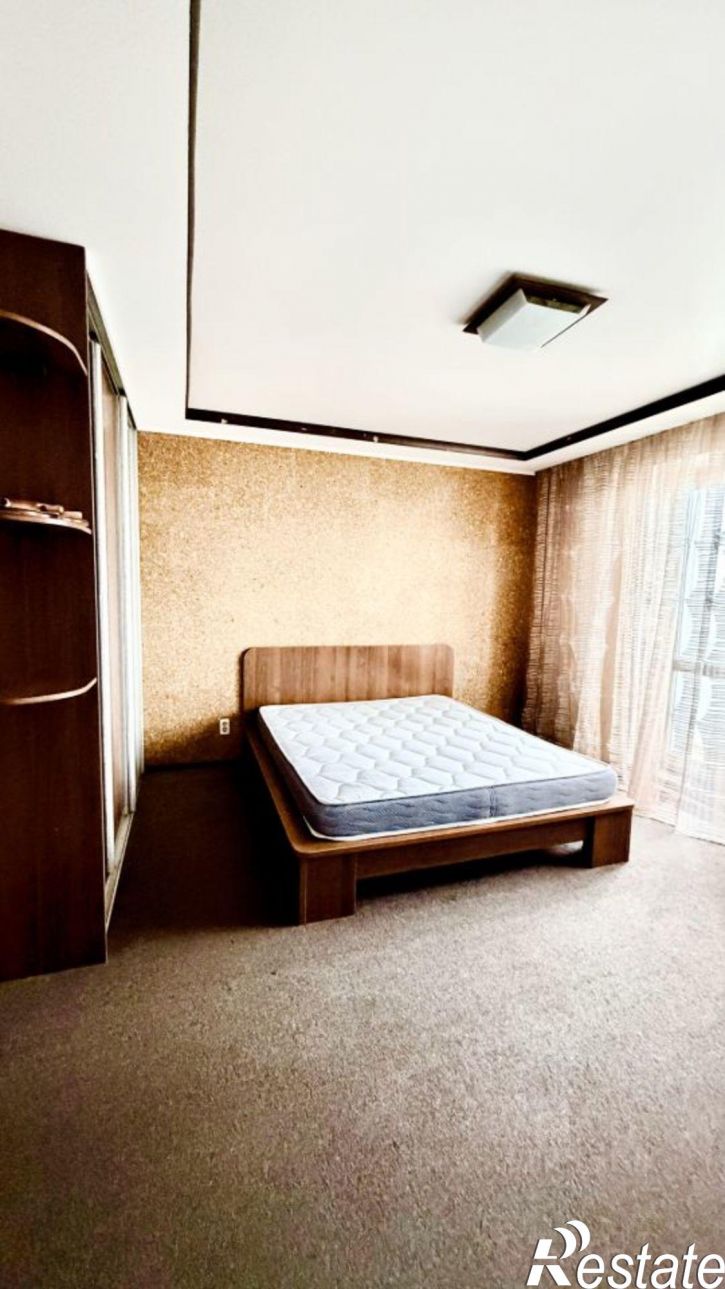 4-комн квартира ул Сулимова, 75А,  д. 75А