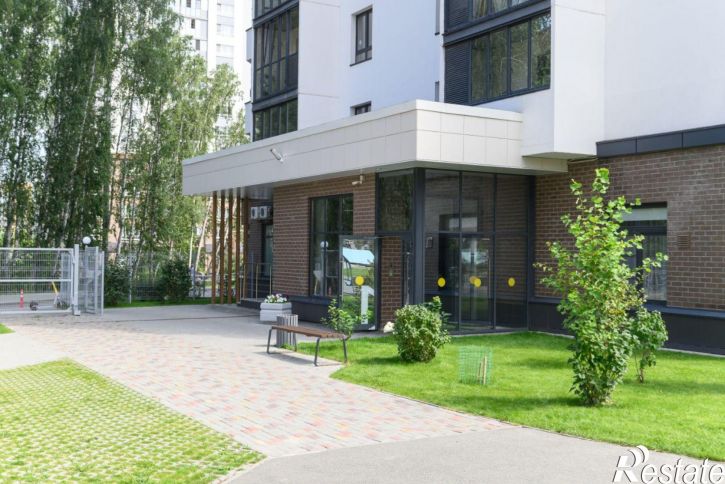 3-комн квартира пр-кт Героя России Родионова Е.Н., 20/13,  д. 20/13
