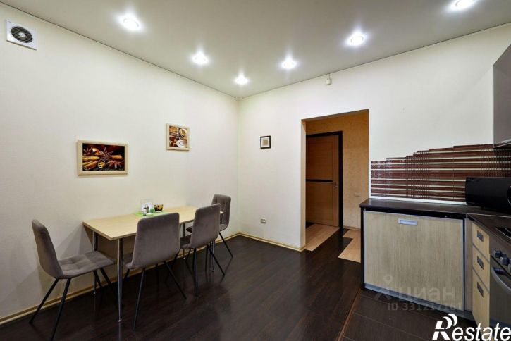 3-комн квартира шоссе Металлургов, 20,  д. 20