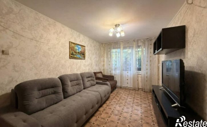 3-комн квартира ул Захаренко, 2,  д. 2