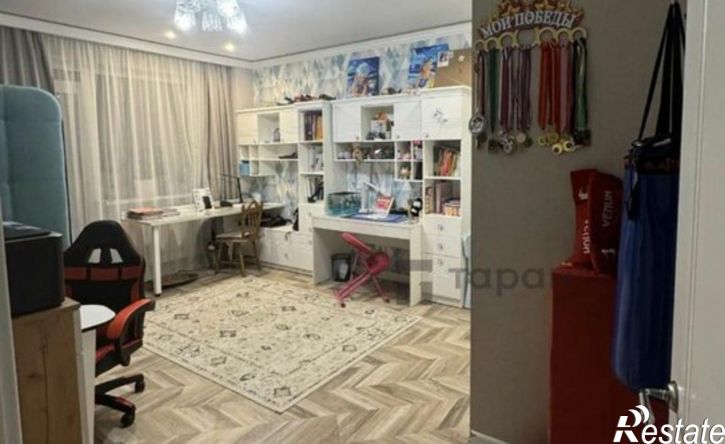 2-комн квартира улица Братьев Кашириных, 131,  д. 131