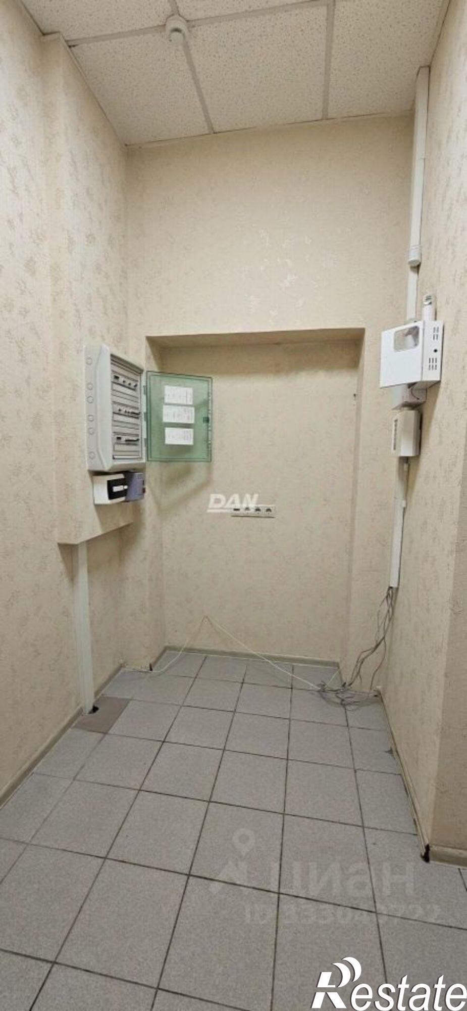 Сдать торговое помещение за 100 005 рублей на ул Карпенко, 19
