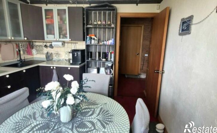 4-комн квартира пр-кт Победы, 299,  д. 299