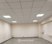 торговое помещение 93 кв м ул Коммунаров, 2