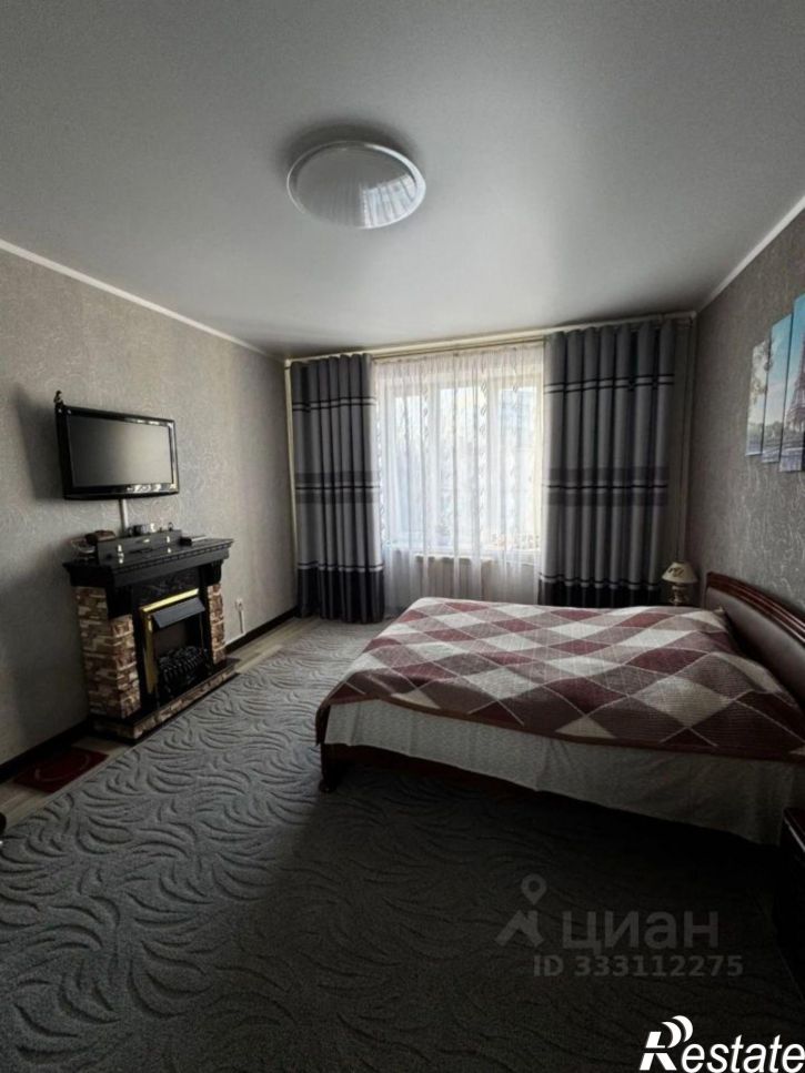3-комн квартира ул Сталеваров, 37,  д. 37