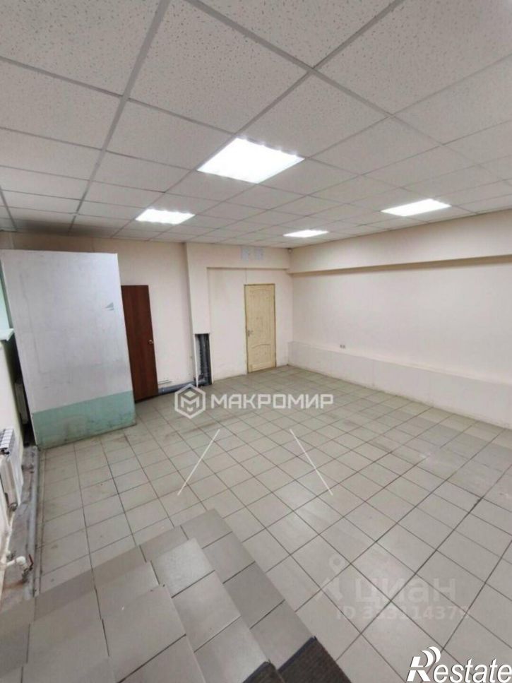 Торговое помещение ул Коммунаров, 2,  д. 2