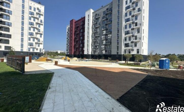 4-комн квартира ул Дружбы, 4,  д. 4
