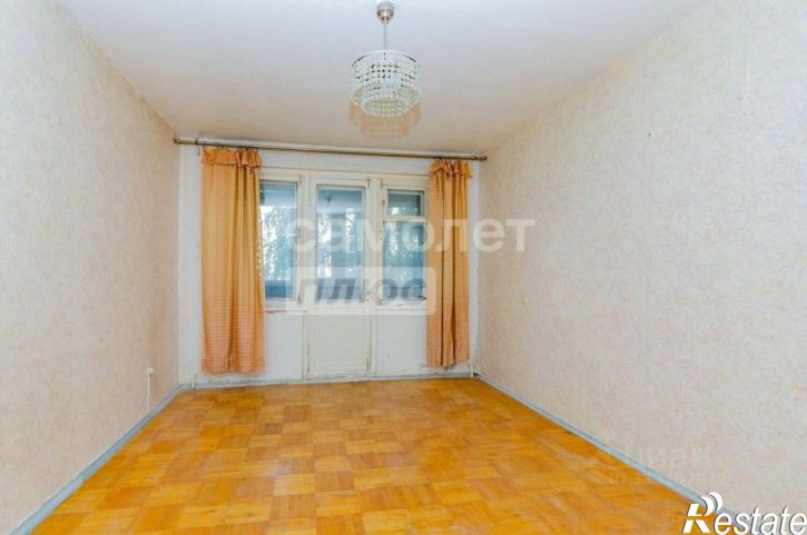 3-комн квартира ул Машиностроителей, 12,  д. 12