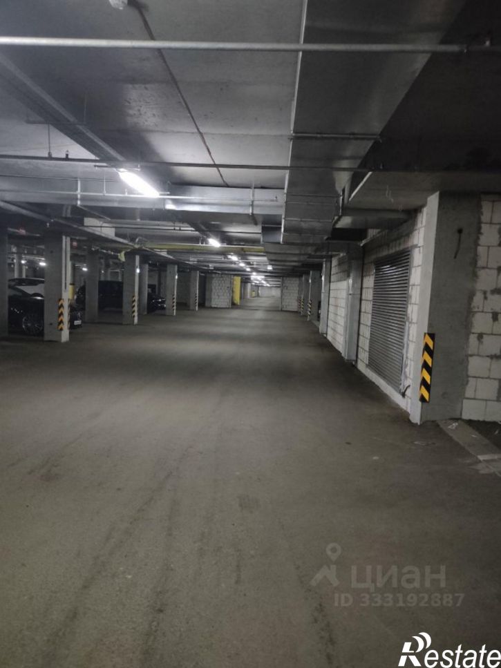 Гараж/парковка ул Героя России Яковлева А.В., 15,  д. 15