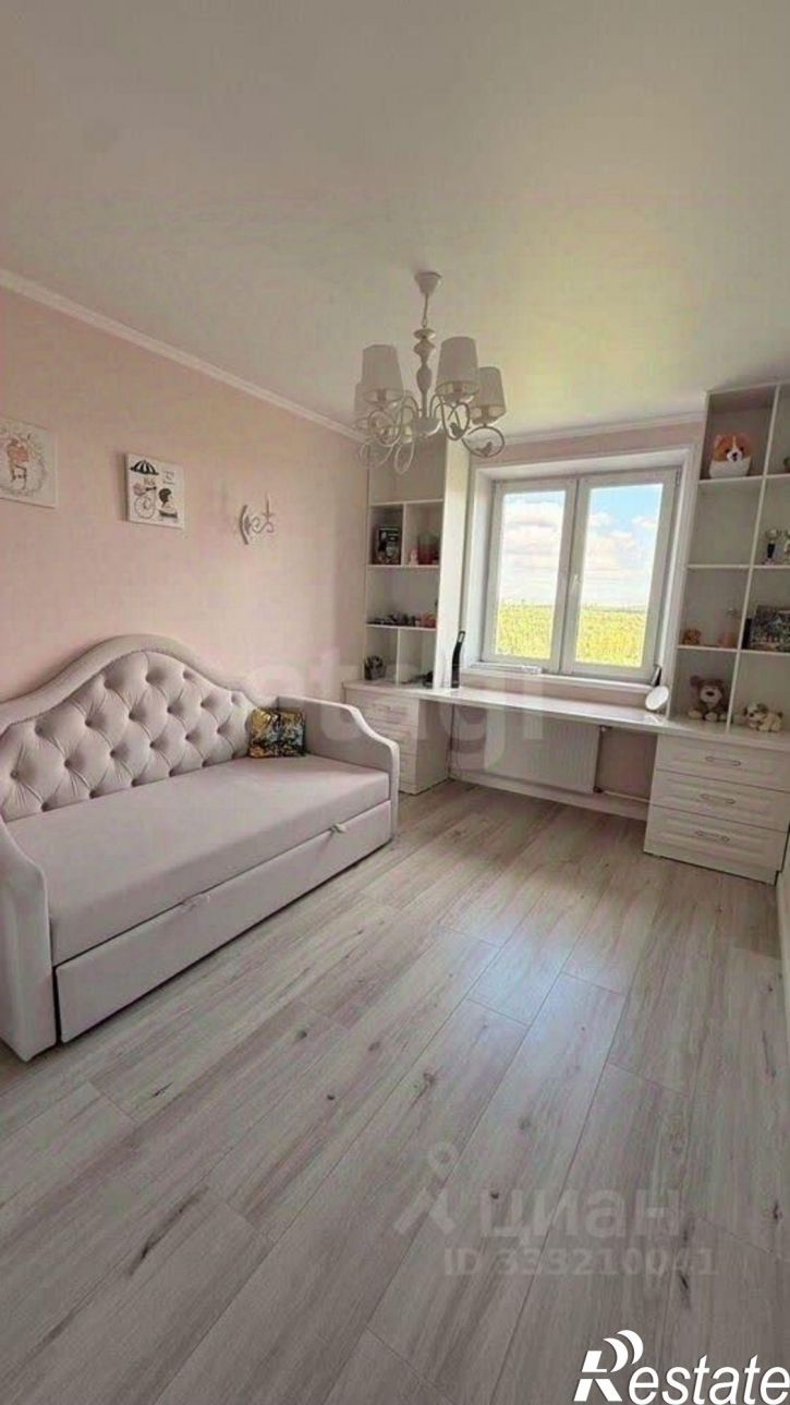 2-комн квартира ул Архитектора Александрова, 8,  д. 8