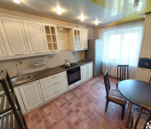 2-комн, 65кв м, этаж 3/10 ул Братьев Кашириных, 159