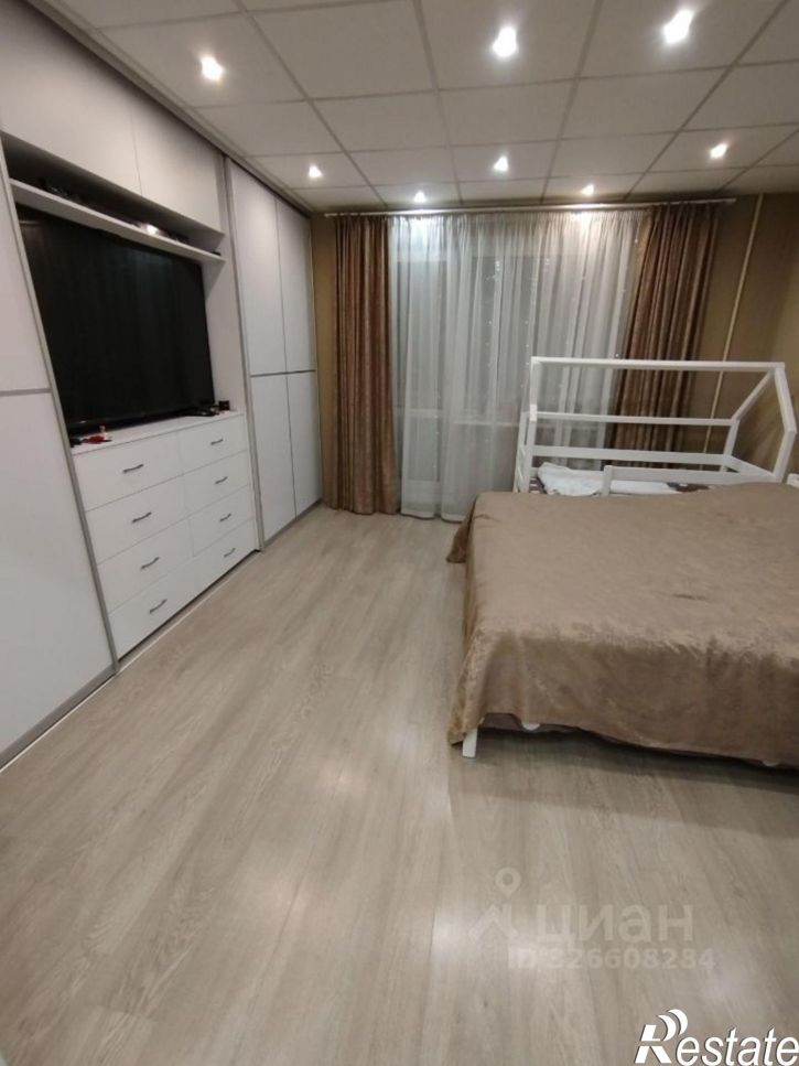 3-комн квартира ул Российская, 275,  д. 275