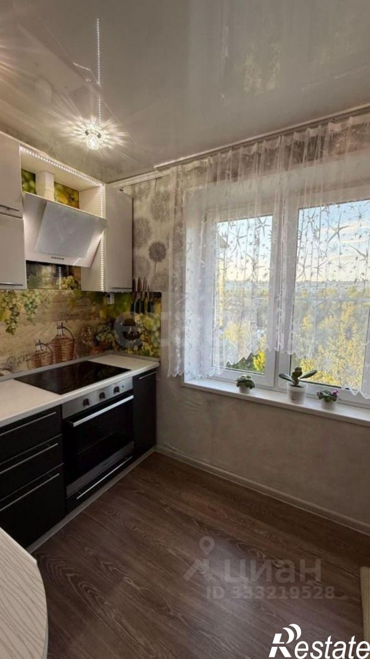 2-комн квартира ул Молодогвардейцев, 64А,  д. 64А