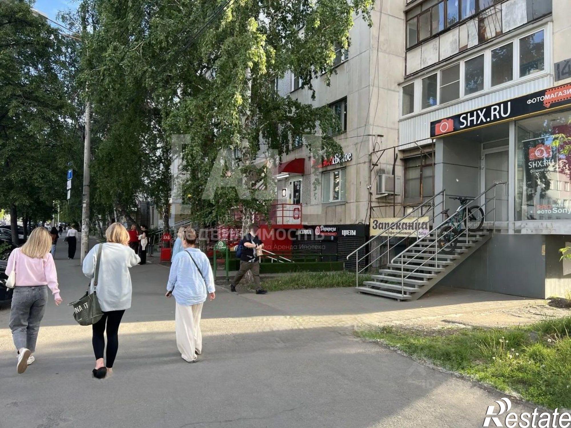 Купить торговое помещение за 13 000 000 рублей на ул Энтузиастов, 14